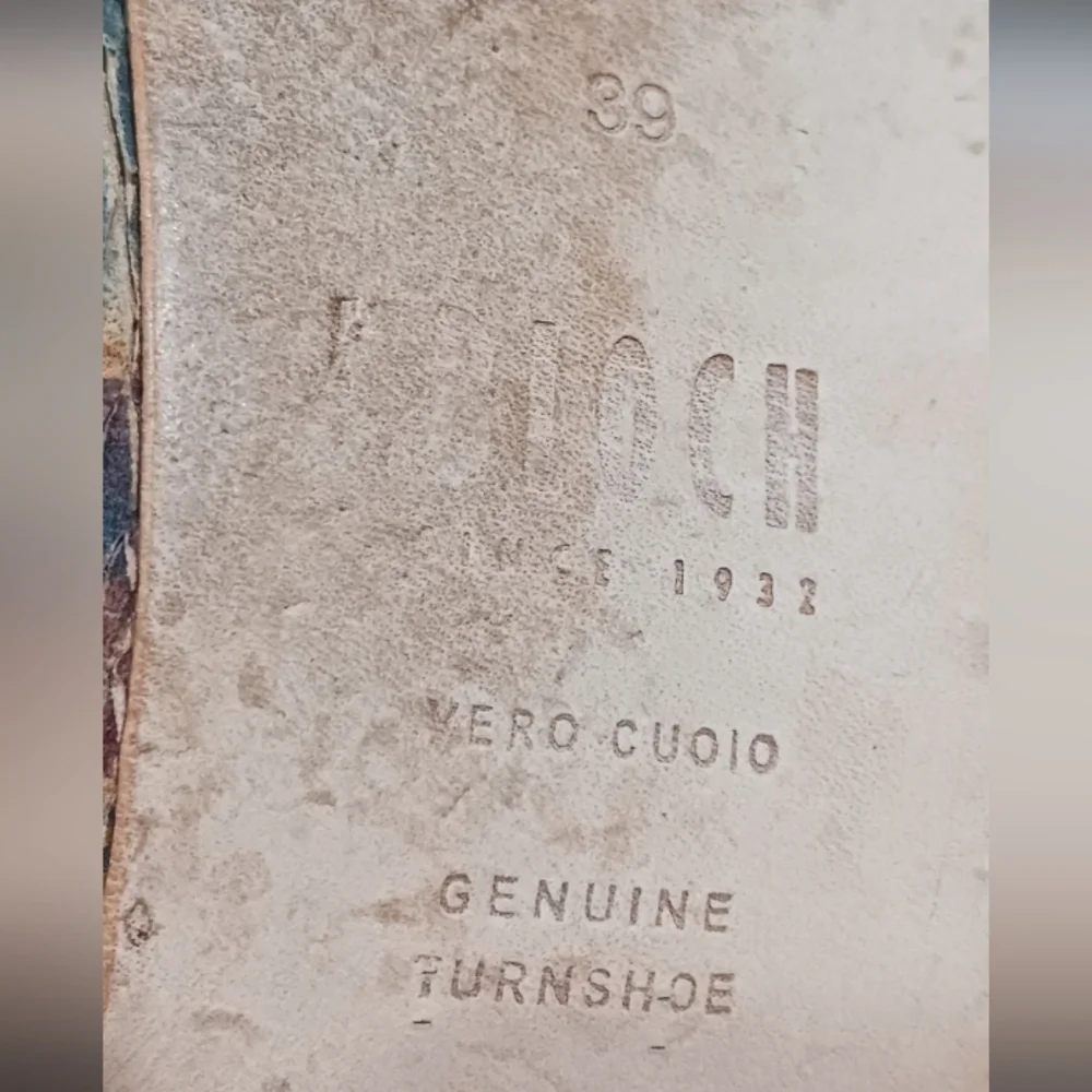 Bloch Textured SuedeTurnshoe Ballet Flats - Picture 12 of 15